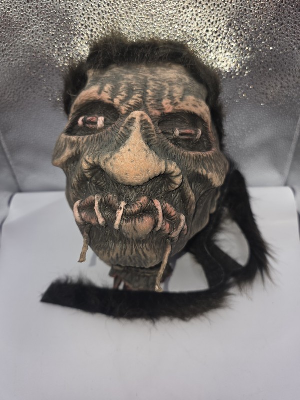 Vintage 1995 Be Something Studios Shrunken Head Voodo B.S.S. BSS Rubber Prop