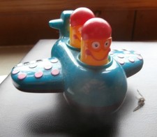 Sassy Burger King Airplane Squeaky Heads Toy Kids Rev n Roll rolling car