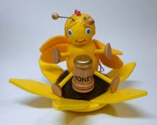 Vintage STEINBACH PRASENT CHRISTMAS ORNAMENT - Wooden HONEY BEE in Orig Box 4" D