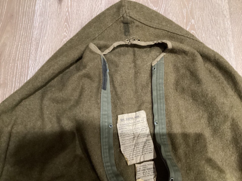 World War II/WW2 US MILITARY SLEEPING BAG "BAG SLEEPING WOOL" AMERICAN