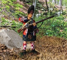 BRITAINS AMERICAN REVOLUTIONARY WAR 16056 BRITISH 42ND HIGHLAND REGT LOADING