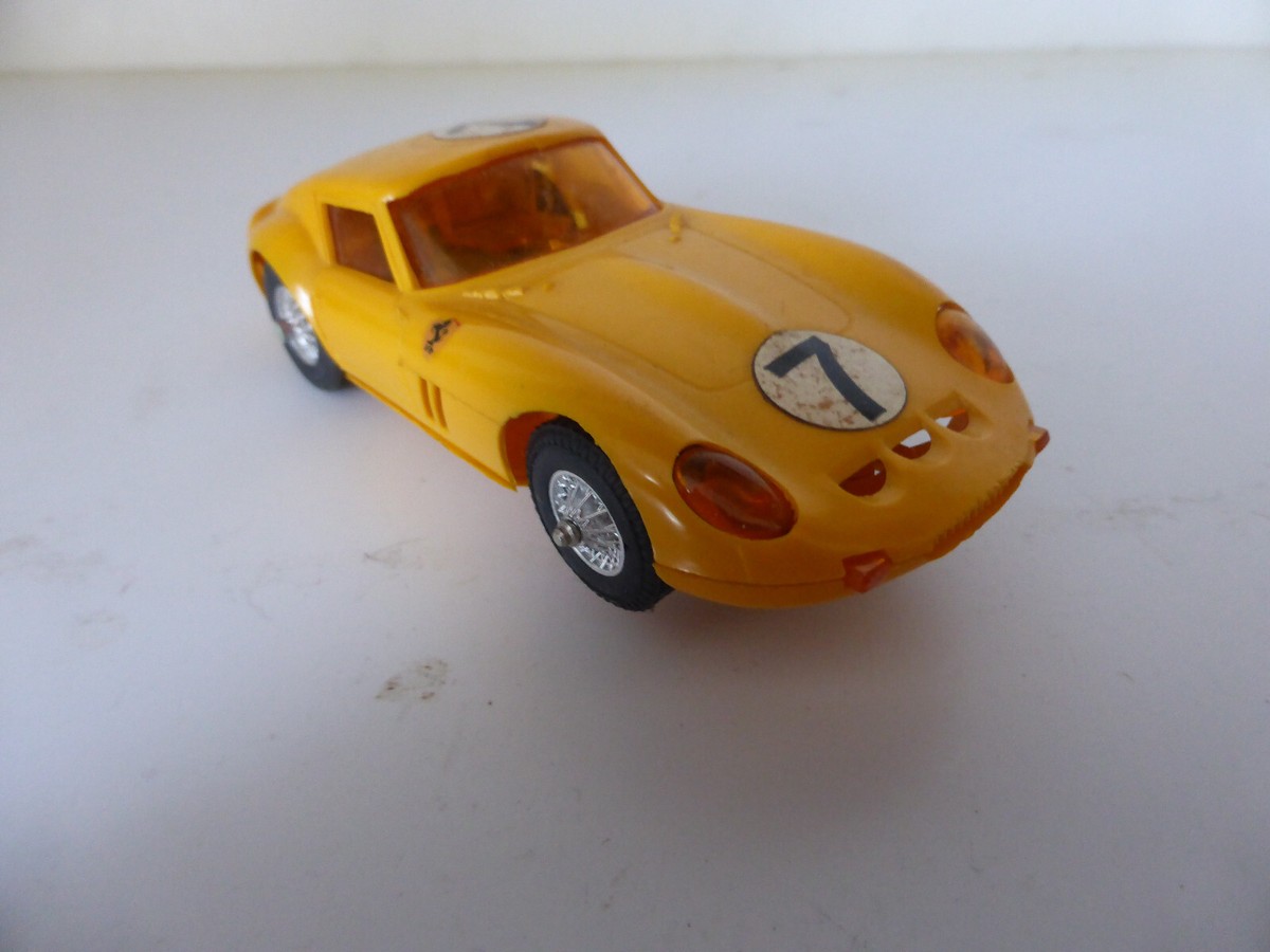 VOITURE DE CIRCUIT slot car FERRARI 250 GTO 1/24 EUR 140,00 - IT VOITURE DE CIRCUIT slot car FERRARI 250 GTO 1/24 EUR 140,00 - IT
