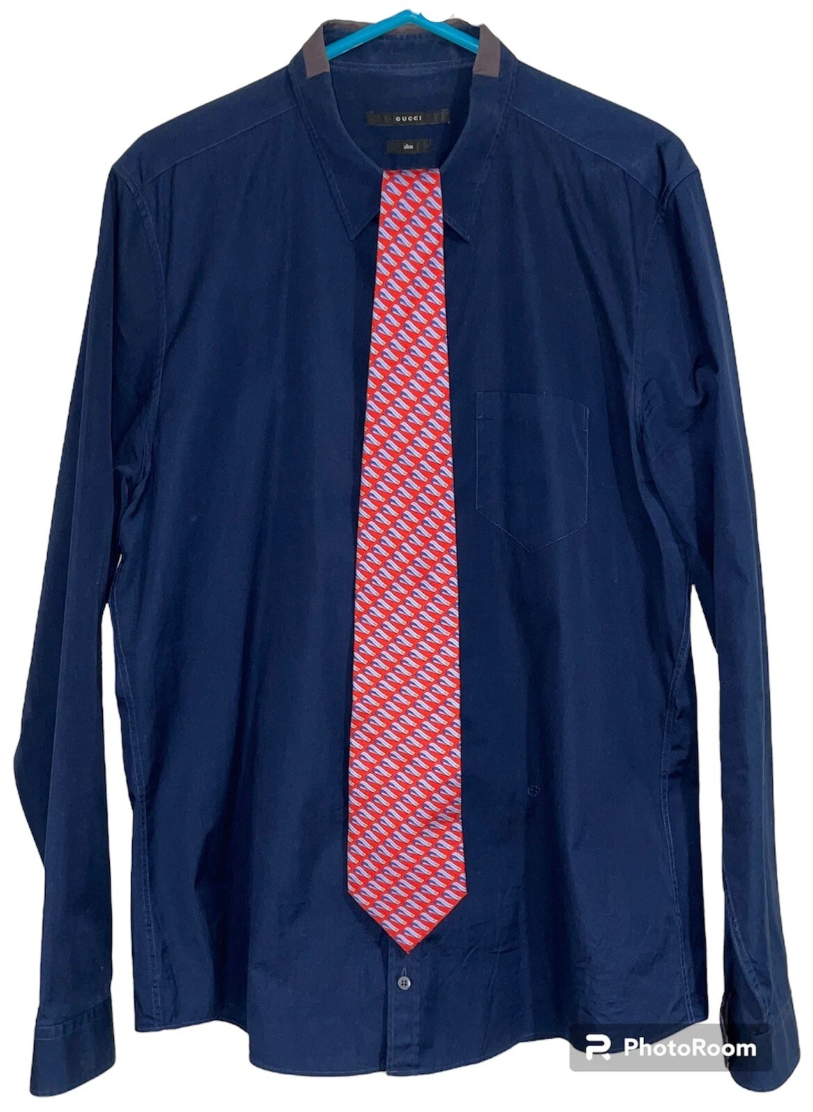 Gucci chemise robe bleue à manches longues mince et cravate Gucci rouge pour hommes taille 44/17 1/2 Italie