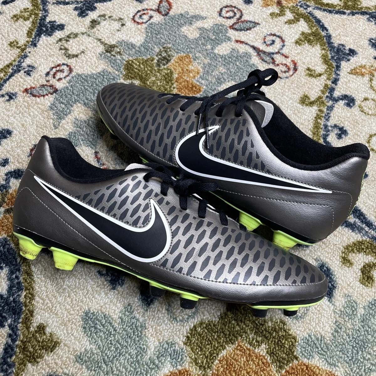 Limitado pobre carrera Nike Magista OLA FG Soccer Cleats Metallic Pewter/Black Sz 11 M 651343-010  Used | eBay