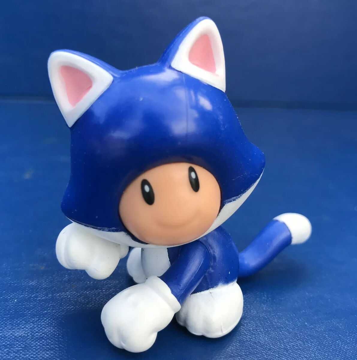 Jakks Nintendo Super Mario 2.5” Cat Mario + Cat Luigi + Cat Jakks Nintendo Super Mario 2.5” Cat Mario + Cat Luigi + Cat