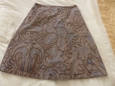 Lovely brown quite stiff cotton A line White Stuff UK8 skirt floral embroidery
