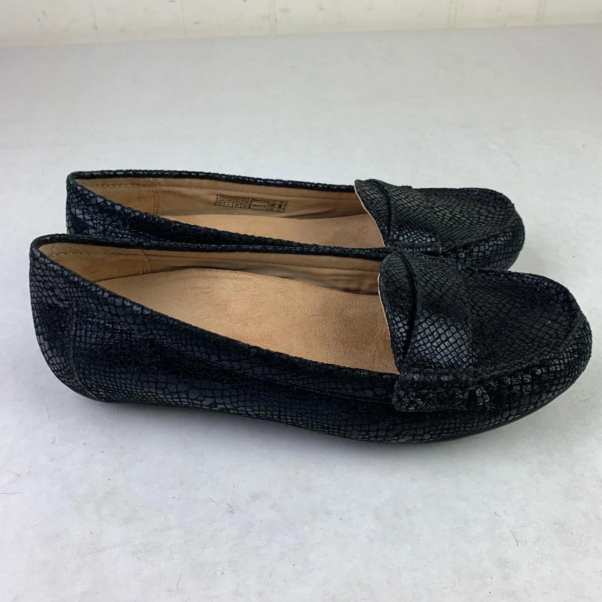 Vionic Womens Size 5 EU 36 Larrun Black Snake Print Leather