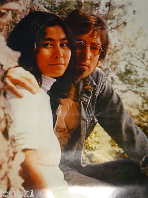 John Lennon Yoko Ono Rare 23 x 17 Mint Original Poster Collectable