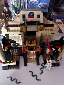 lego indiana jones 7621 complete with manual