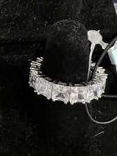 Women  s Sterling Silver Zirconia Size 7 Band