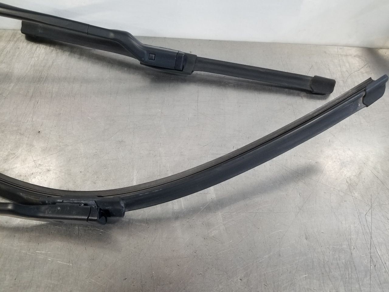 22 2022 MASERATI LEVANTE WINDSHIELD WIPER ARM SET 