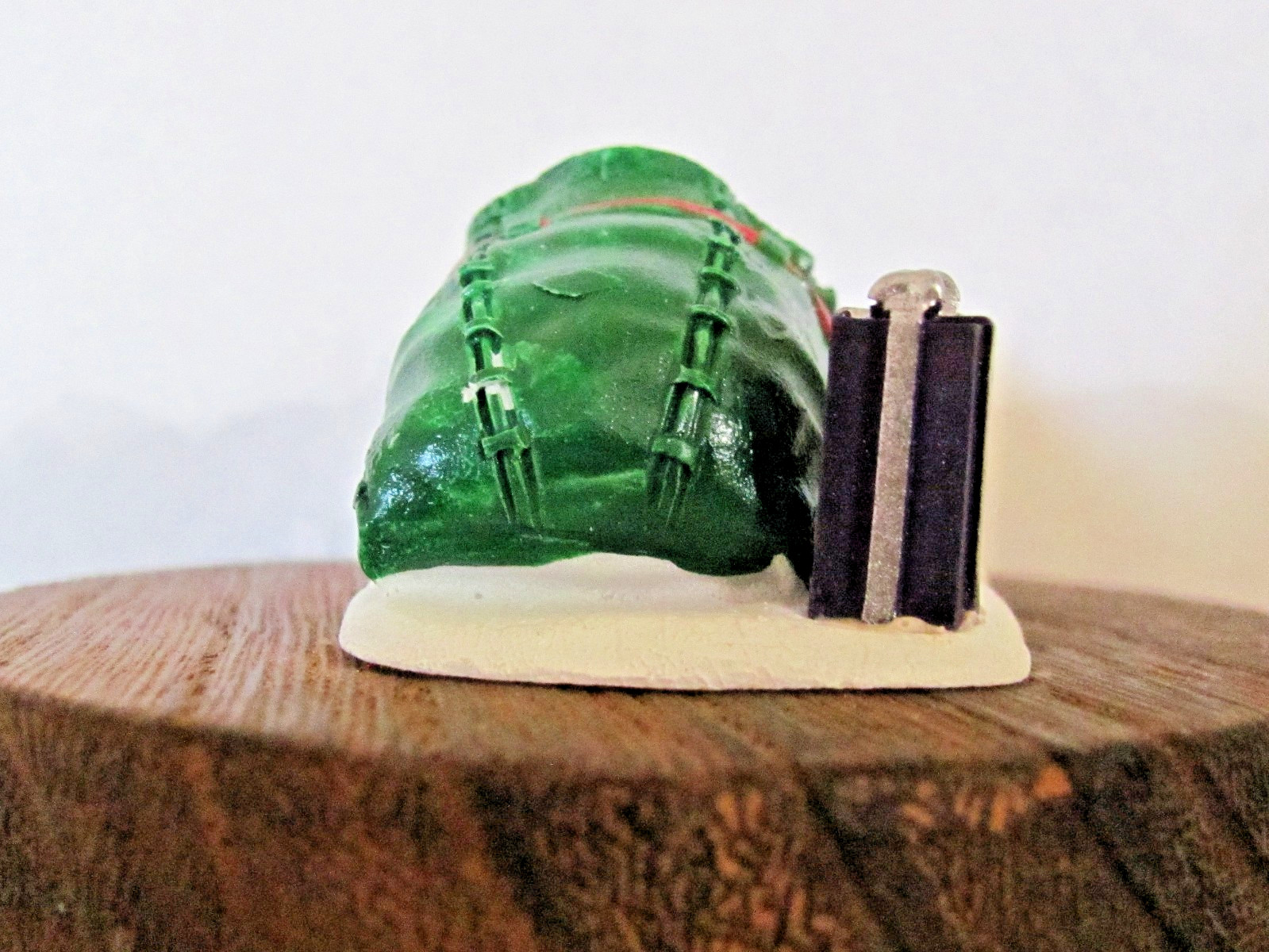 Lemax Villages General Products Accessory - Where's My Present? #24969