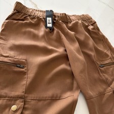 NWT - Woman s Banana Republic Brown Elastic Waste, Cargo Pocket Joggers. Small