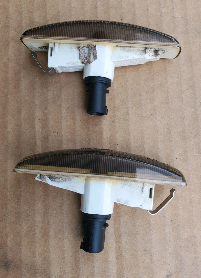 LAND ROVER LR2 / LR3 / LR4 LÂMPADAS INDICADORAS FUMÊ COM LÂMPADAS LARANJA CONJUNTO DE 2 FABRICANTE DE EQUIPAMENTO ORIGINAL - Imagem 3 de 3