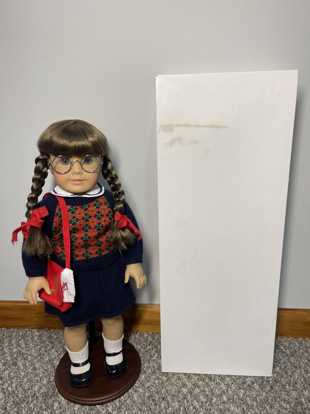 American Girl Molly McIntire Doll 18-inch with Original Outfit and Accessories
