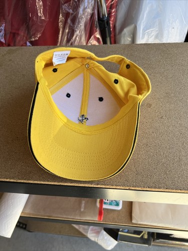 Ferrari Owners Club Hat - Picture 3 of 3