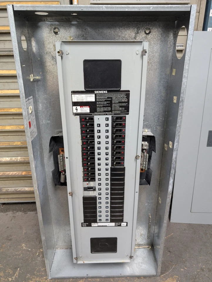 🤪 SIEMENS 125 AMP MAIN PANELBOARD 600Y/347 VAC 3Ø 4W 32 CIRCUIT SEE42ML125CBS - Image 4 of 4