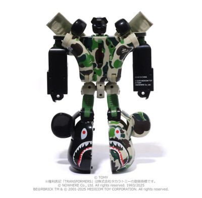 BAPE X TRANSFORMERS X BE@RBRICK ABC CAMO SHARK CONVOY 400% Medicom