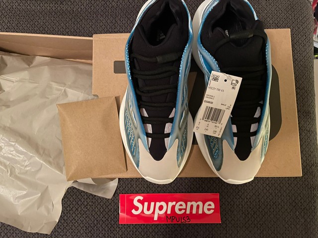 yeezy 700 v3 arzareth where to buy