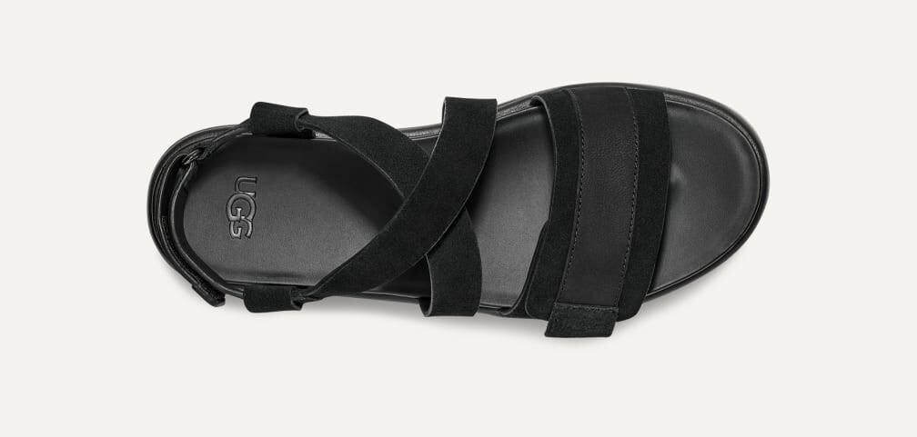 UGG - R&amp;Rページ　2足 近未来の足元革命」UGG“CA805”の驚異的なパフォーマンスを
