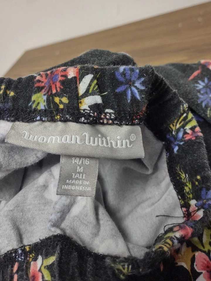 Leggings Woman Within negros con estampado floral talla 14/16 M de alto Foto 3 de 3