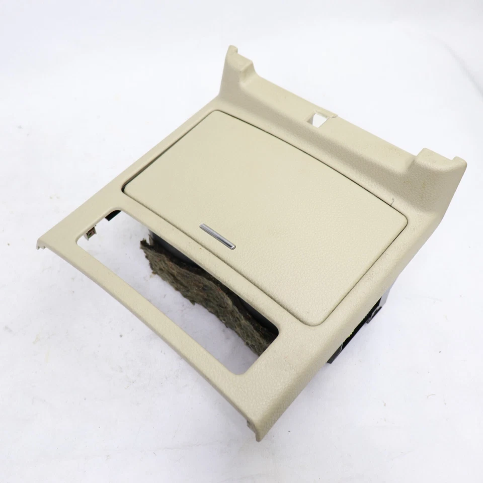 2006-2007-INFINITI-M35-M45-CONSOLA CENTRAL-DELANTERA-PORTAVASOS-P10552A28000-OEM BRONCEADO Foto 4 de 4