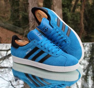 adidas gazelle blue size 9