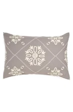 Nordstrom At Home 165778 'Snowflake Fair Isle' Sham Size Standard 28"x 20"