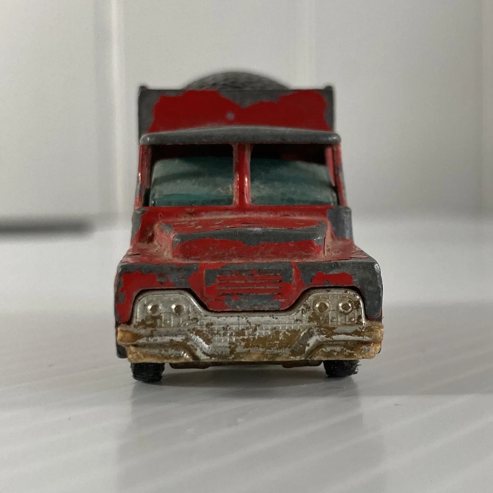 Husky 10 Red Guy Warrior Coal Truck Fair ~ Brisbane ~ Same day - image 2 of 4