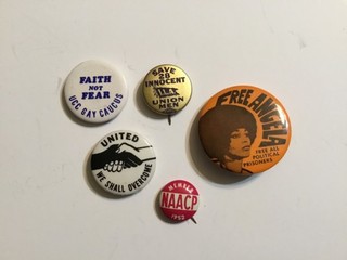 Five Political Cause Civil Rights NAACP Free Angela Pinbacks / Buttons