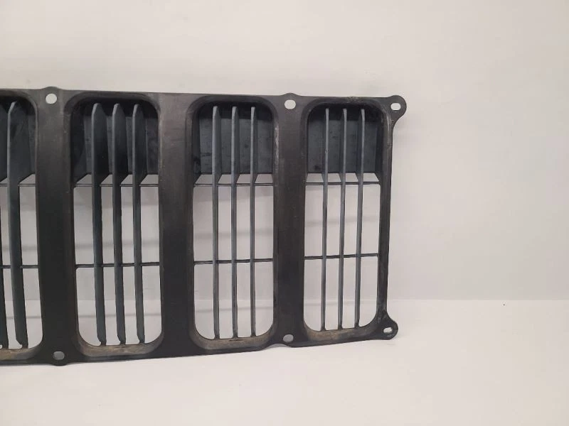 2007-10 JEEP PATRIOT GRILLE   Foto 4 de 4