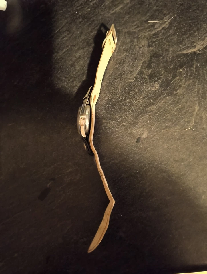 Reloj Evel Knievel 1975 vintage Swiss Bradley - funciona con correa original - necesita Foto 4 de 4