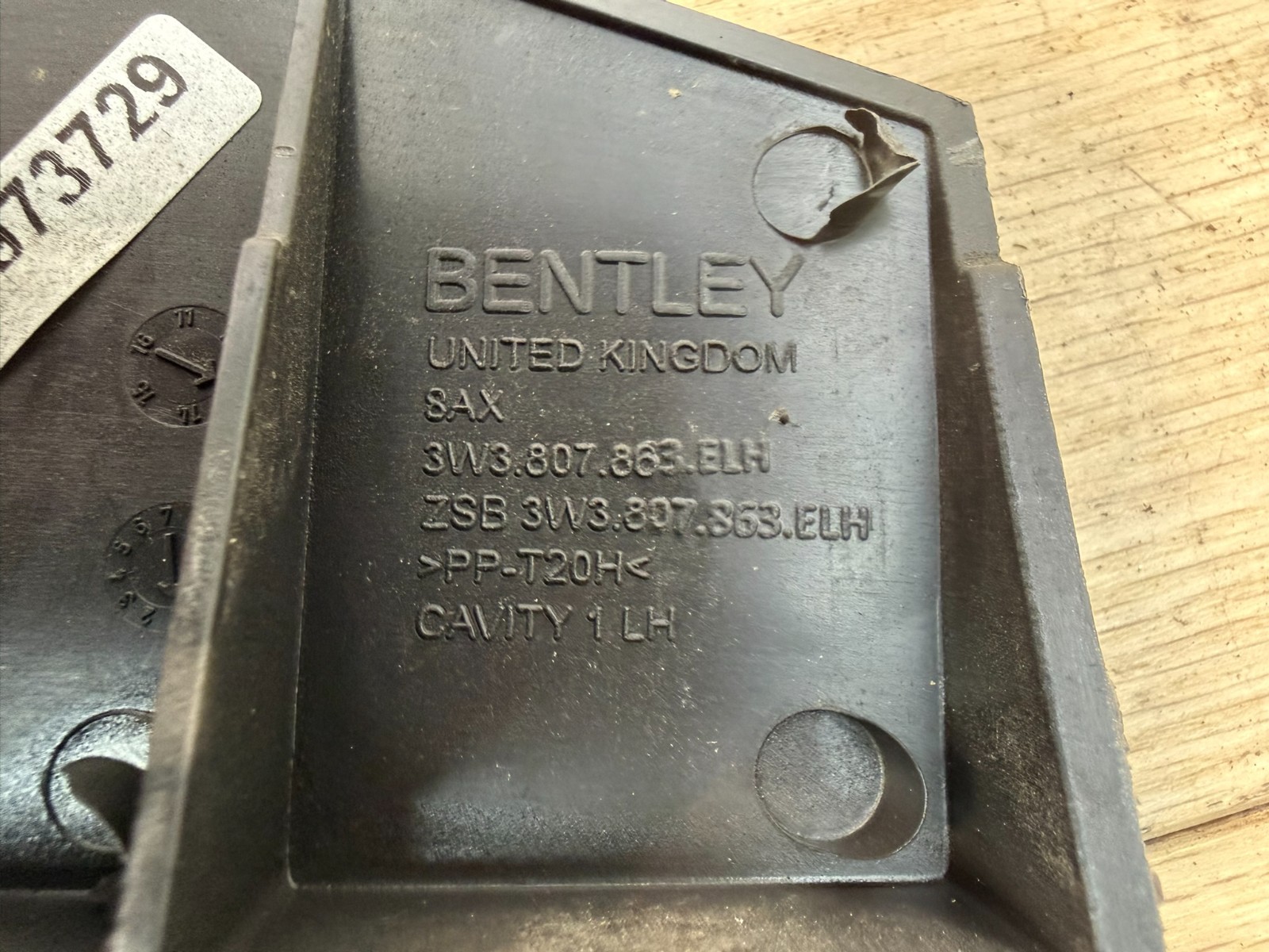 2013 BENTLEY CONTINENTAL GT OEM REAR LEFT SIDE BUMPER BRACKET 3W3807863