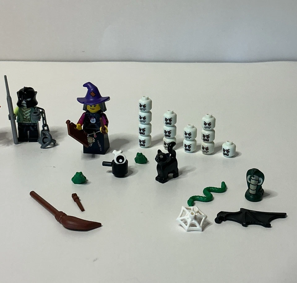 Lego Halloween Minifiguras Lote Vampiro Drácula Bruja Niña Espeluznante Escoba + Foto 2 de 4