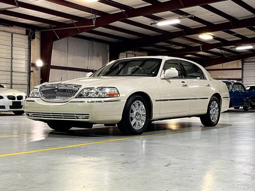 2003 Lincoln Town Car CARTIER - CLEAN CARFAX - 2 OWNER - SOUTHERN CAR - Picture 14 of 24