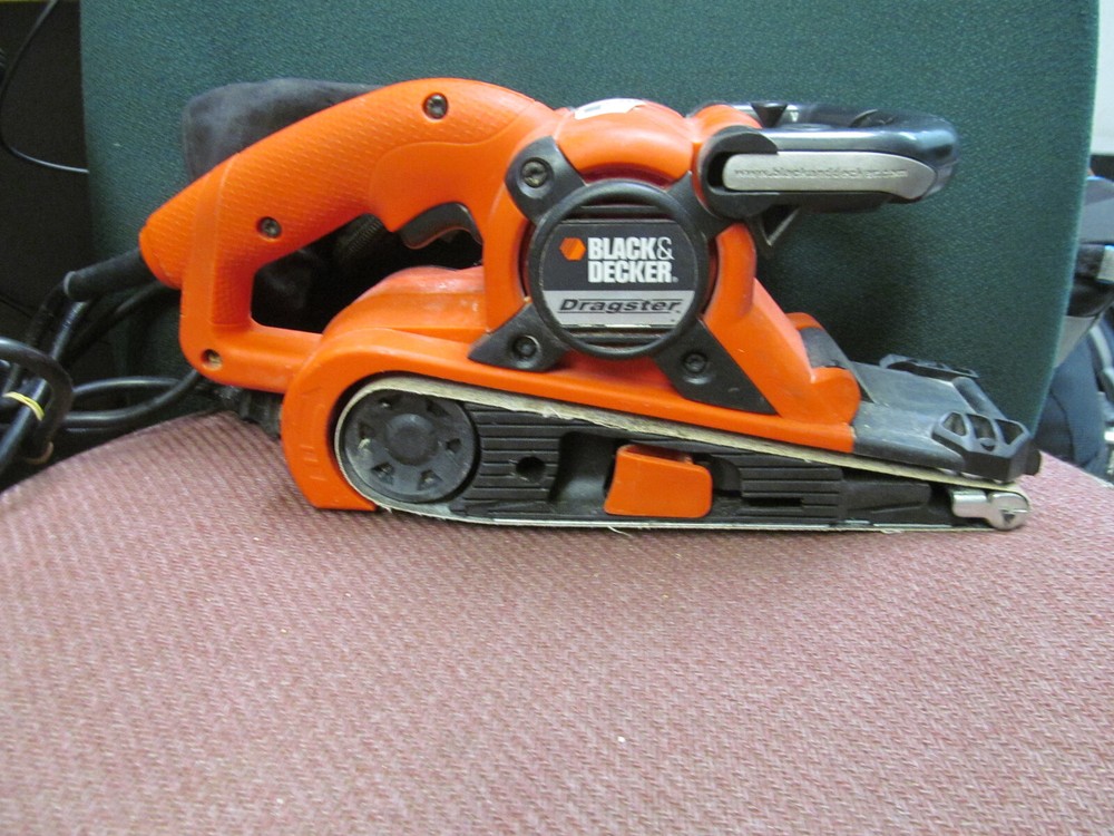 BLACK & DECKER DRAGSTER BELT SANDER CORDED DS321 3