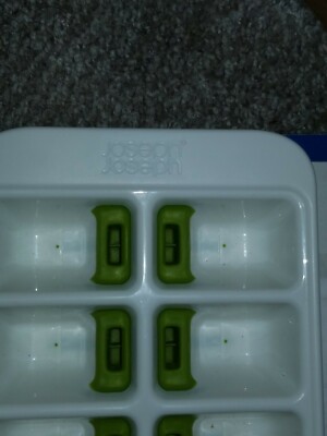 Joseph Joseph QuickSnap Plus Easy-Release Ice Cube Tray New without lid 