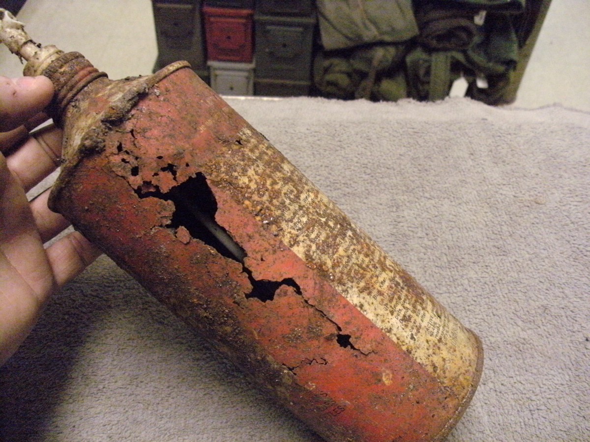 Vintage RAID Ant & Roach Pump Sprayer in Tin Container RELIC