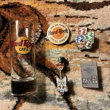 HARD ROCK CAFÉ London shot glass 4 pins 3 FOXWOODS pin backs and 1 circle cafe