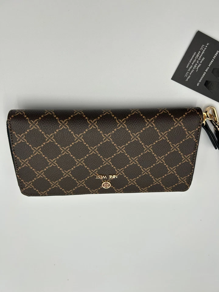 Cartera Muñequera Nine West Cremallera Alrededor Marrón.NUEVA CON ETIQUETAS Foto 2 de 4