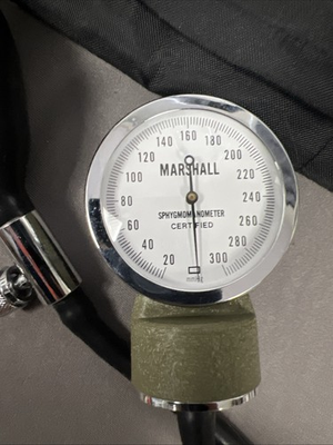 #ad Vintage Marshall Sphygmomanometer Blood Pressure Model 112 Japan w new cuff bag $24.88
