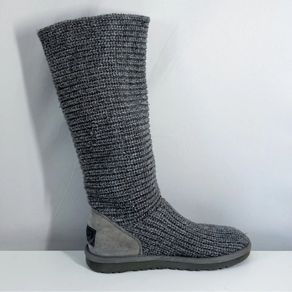 UGG Grey Slouchy Knit Classic Cardy Boots Plush Wool Lined Size 6 - Image 2 of 4