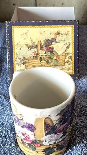 Boxed Mug “Swan Song Flowers” Designed By Pat Richtner Tea Coffee 2000 - Picture 2 of 6
