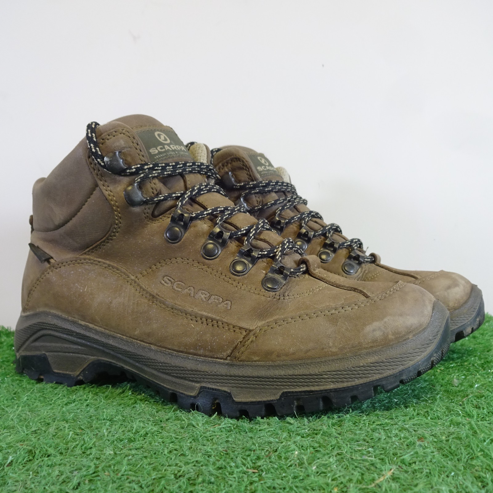 Zapatos para caminar Scarpa 4 botas de cuero para mujer Cyrus Mid Goretex Vibram Mountain