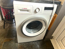 Bosch Serie 4 Freestanding Front-Loading Washing Machine 7kg White Child Lock