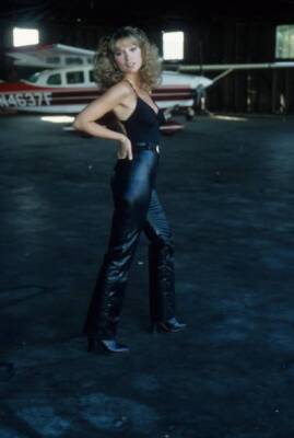 Lois Hamilton poses for a portrait in February 1986 in LA Old Photo