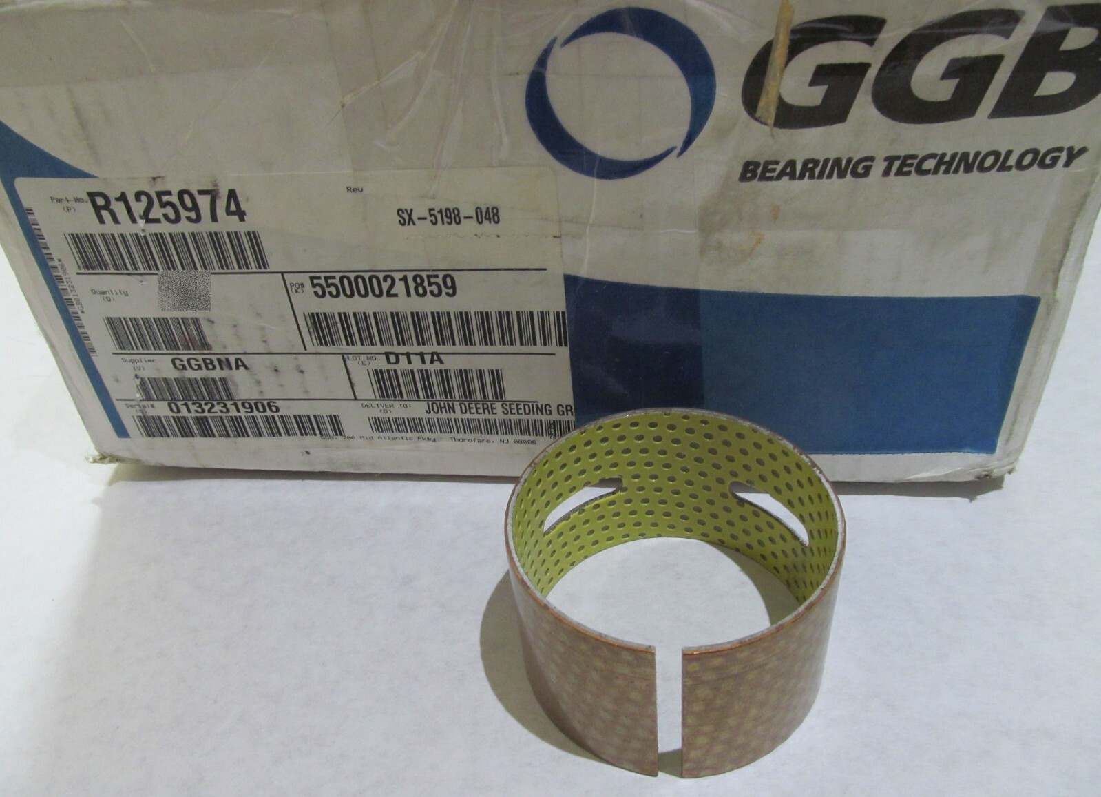 NEW OEM JOHN DEERE GGB R125974 PIVOT FRONT AXLE SUPPORT BUSHING eBay