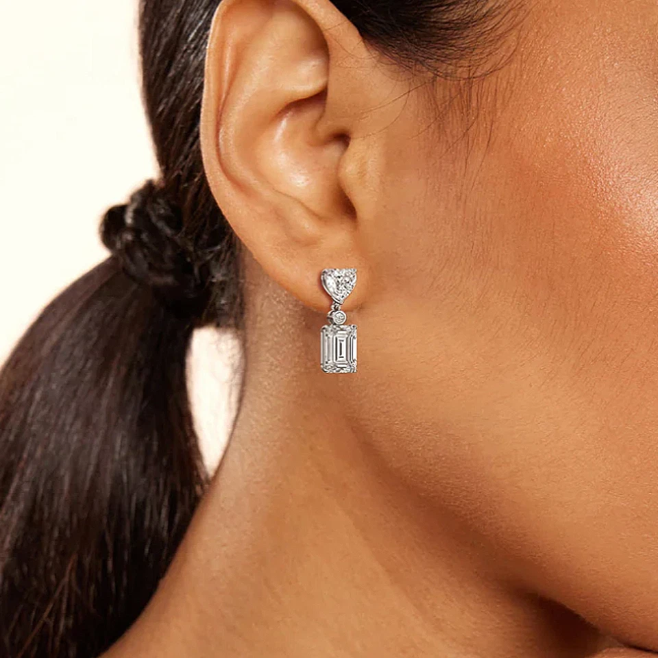 18K Yellow Gold Earrings 7.00 Ct Lab Created Emerald and Heart Cut Diamond Stud - Image 3 of 4