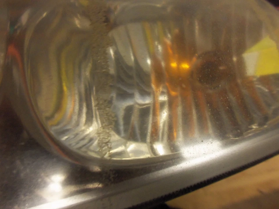 Faro delantero izquierdo Saturn Ion 2003-2007 22730913 Foto 4 de 4