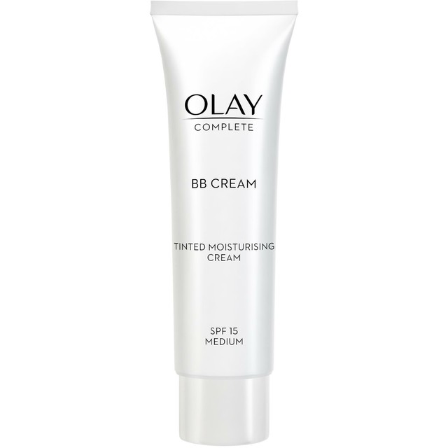 olay tinted moisturiser medium